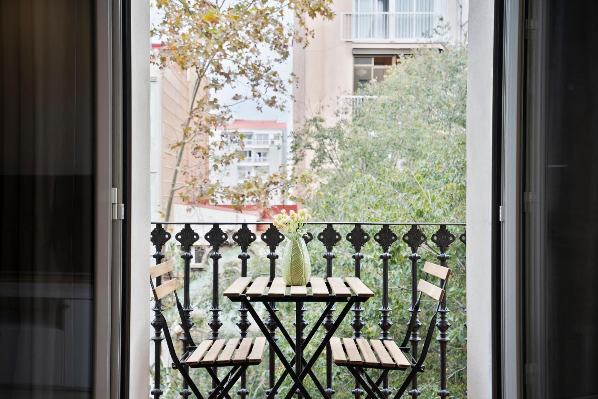 Bcnstop Sant Pau Suites Barcellona Esterno foto